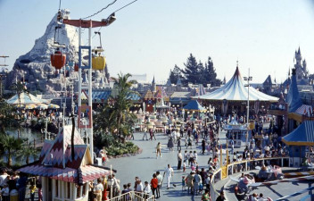 disneyland_12.jpg