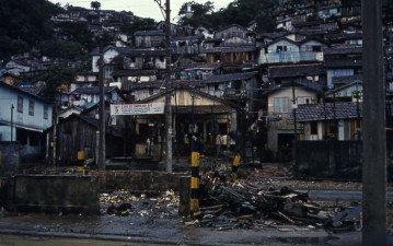 rio_favelas_04.jpg