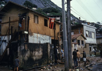 rio_favelas_05.jpg