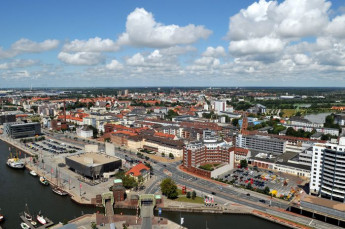 bremerhaven_von_sail_city1.jpg