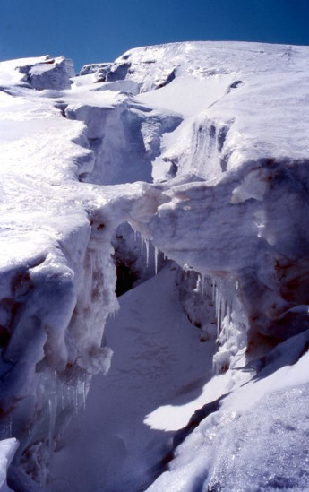 gletscherspalte.jpg
